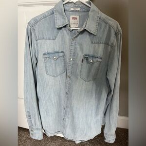 Levi’s pearl snap denim shirt